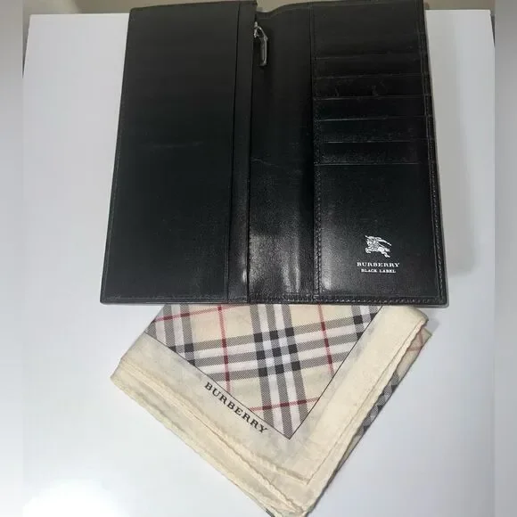 BURBERRY Black Label SCARF ONLY - Picture 2 of 5